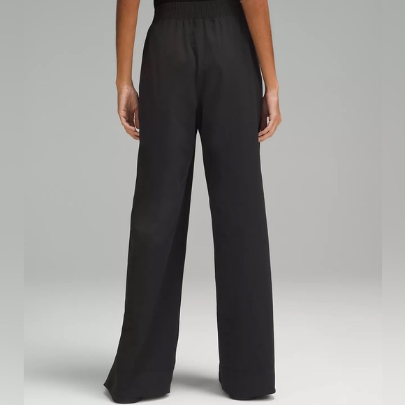 lululemon Stretch Woven High-Rise Wide Leg Pant, Sz. 6, black - Picture 3 of 10